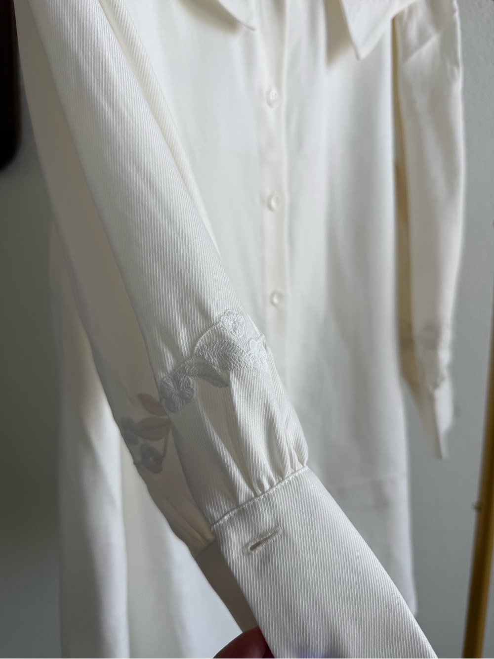 saltwater LUXE Ivory Embroidered Collar Button-Front Blouse - Picture 3 of 3